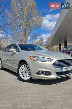 Седан Ford Fusion 2014 в 