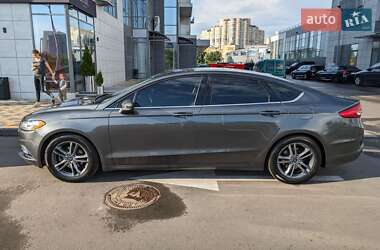 Седан Ford Fusion 2017 в 