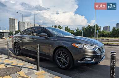 Седан Ford Fusion 2017 в 