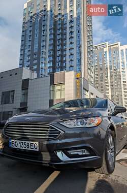 Седан Ford Fusion 2017 в 