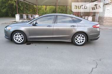 Седан Ford Fusion 2014 в Ніжині