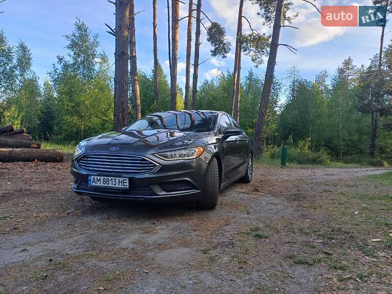 Седан Ford Fusion 2016 в Житомирі