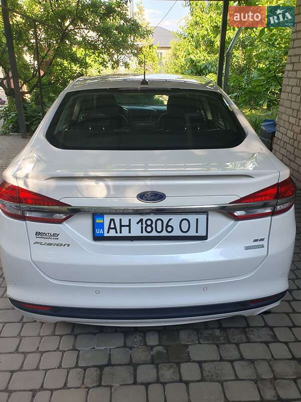 Седан Ford Fusion 2017 в Славянске