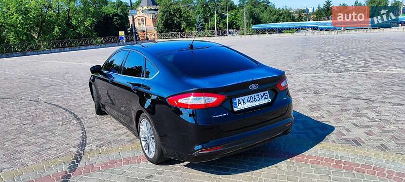 Седан Ford Fusion 2016 в Харькове