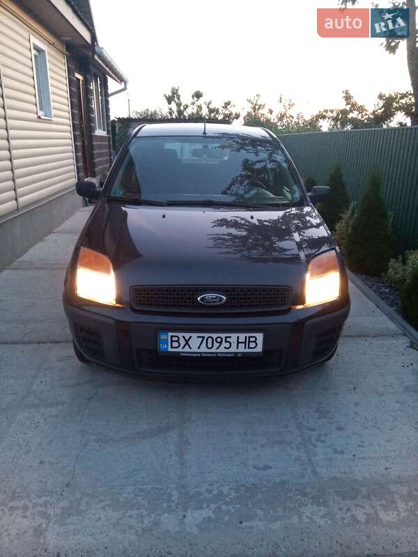 Хэтчбек Ford Fusion 2006 в Нетешине фото 7 Хэтчбек Ford Fusion 2006 в Нетешине