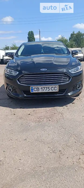 Седан Ford Fusion 2013 в 