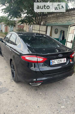 Седан Ford Fusion 2013 в Вознесенську
