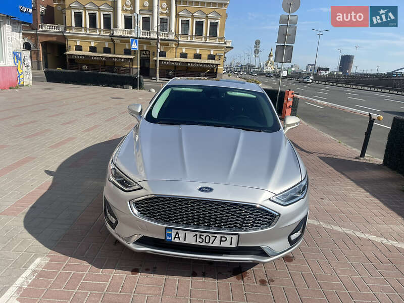 Ford Fusion 2019