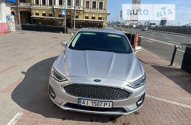 Седан Ford Fusion 2019 в Києві