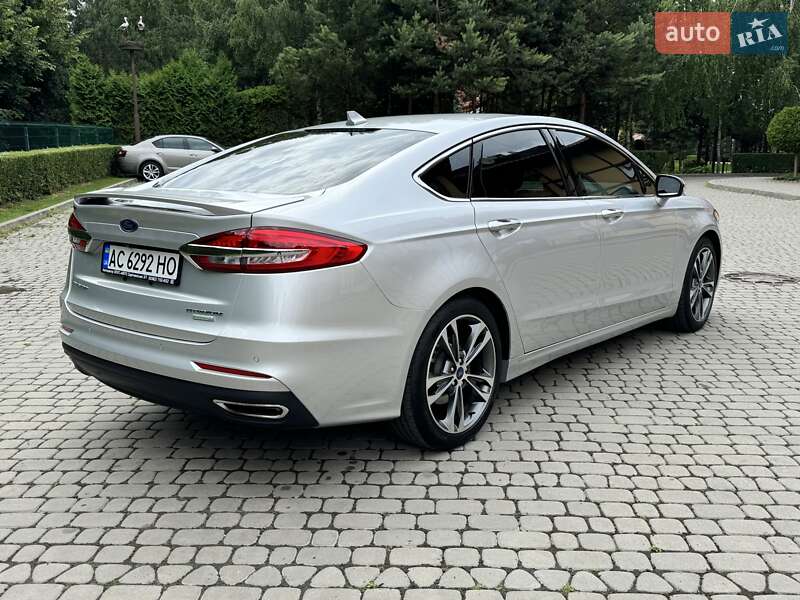 Седан Ford Fusion 2019 в Луцке