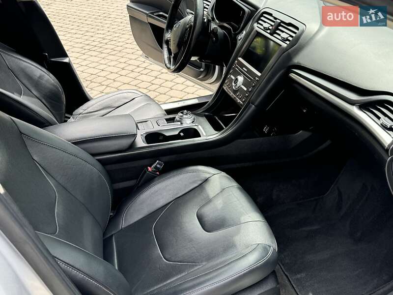 Седан Ford Fusion 2019 в Луцке