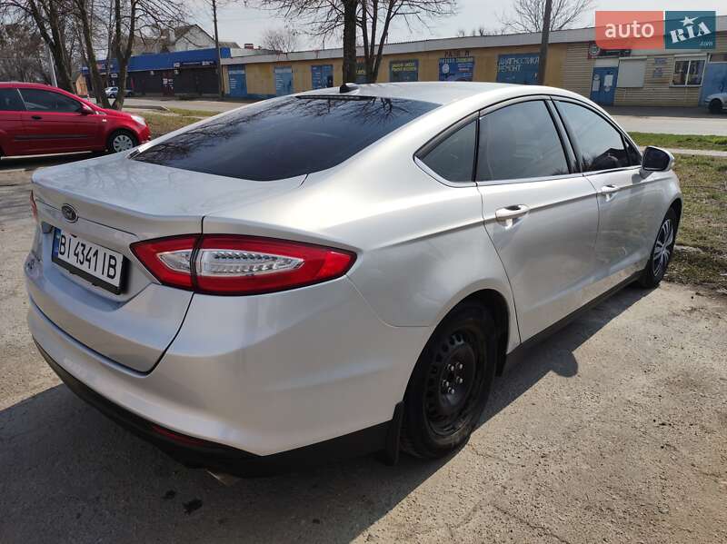 Седан Ford Fusion 2015 в Полтаве