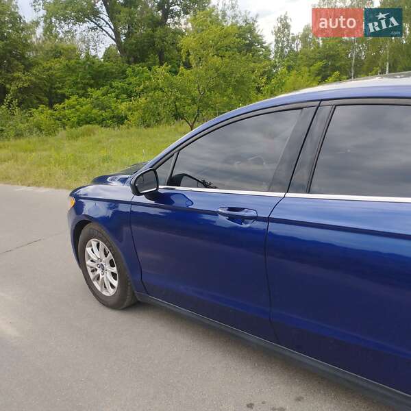 Седан Ford Fusion 2015 в Бородянке