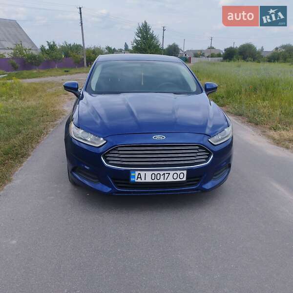 Седан Ford Fusion 2015 в Бородянке