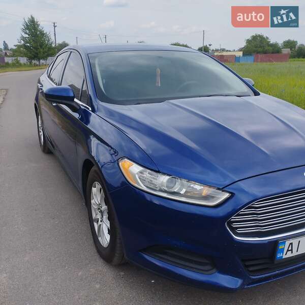 Седан Ford Fusion 2015 в Бородянке