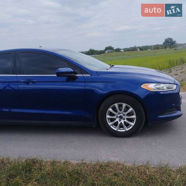 Седан Ford Fusion 2015 в Бородянке