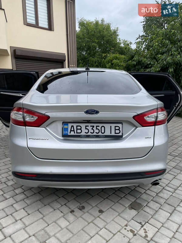 Седан Ford Fusion 2015 в Вінниці
