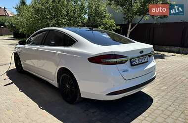 Седан Ford Fusion 2017 в Львові