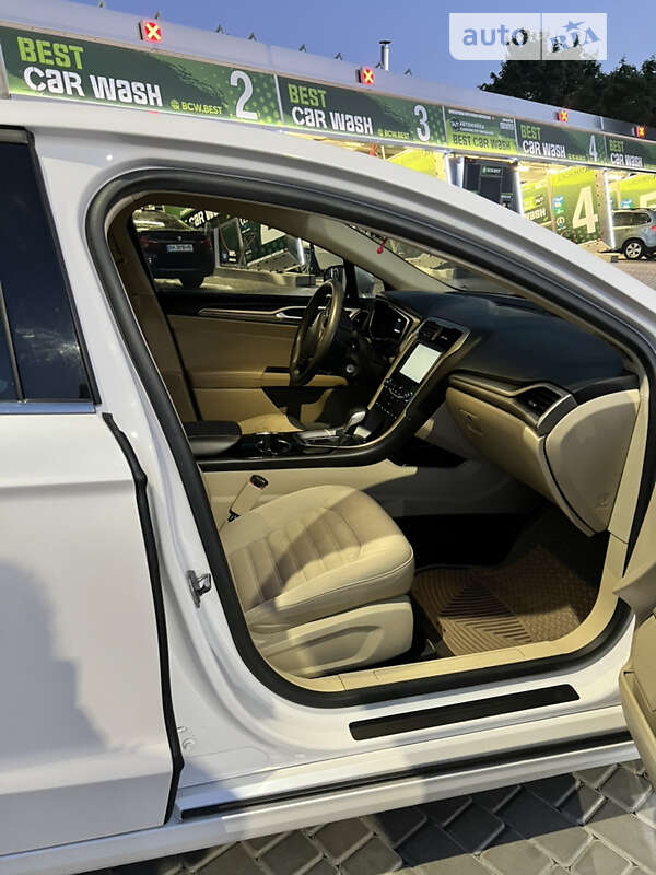 Седан Ford Fusion 2013 в Кропивницькому