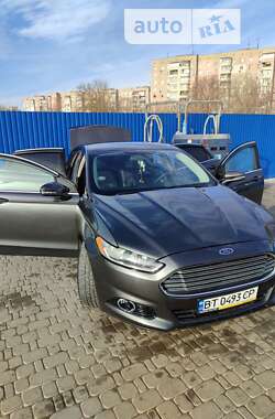 Седан Ford Fusion 2015 в Херсоні