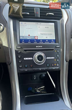 Седан Ford Fusion 2016 в 