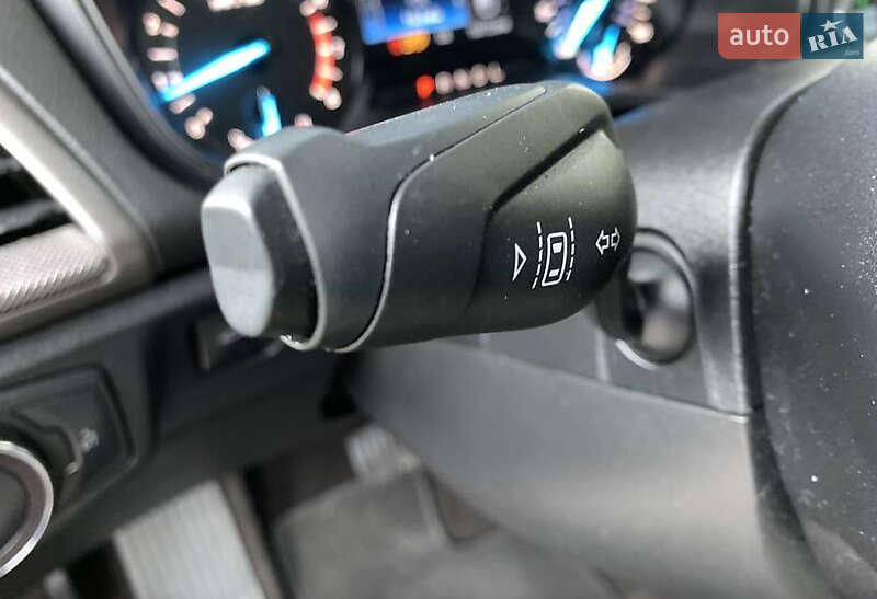 Седан Ford Fusion 2019 в Черкасах