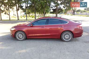 Седан Ford Fusion 2015 в Гребенке