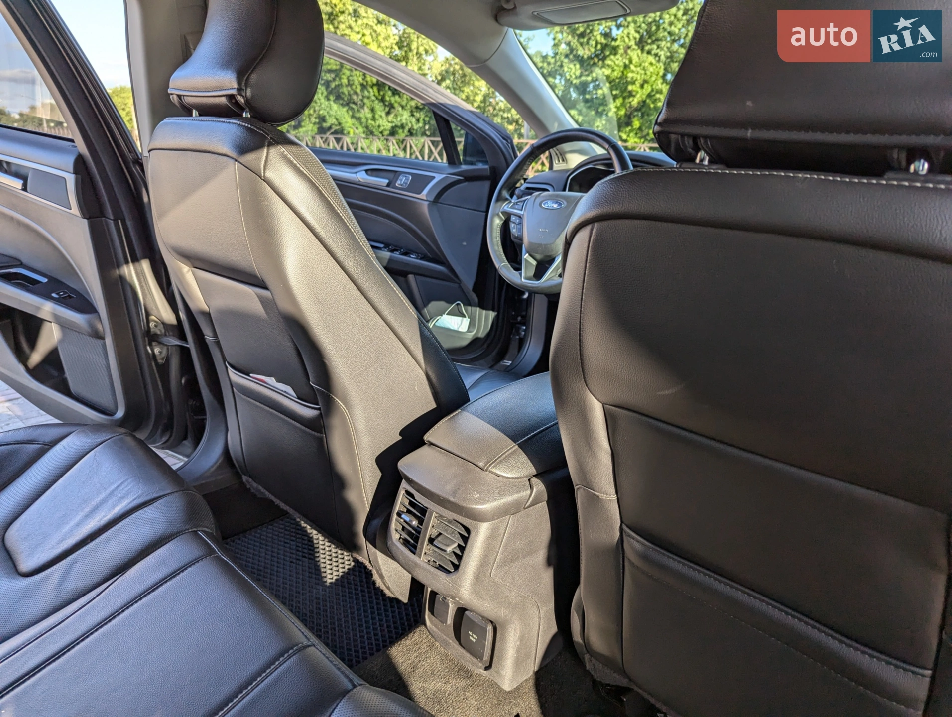 2014 Ford Fusion - мініатюра 23