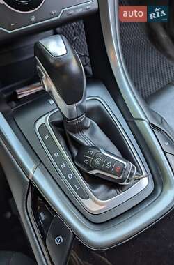 Седан Ford Fusion 2014 в Харькове