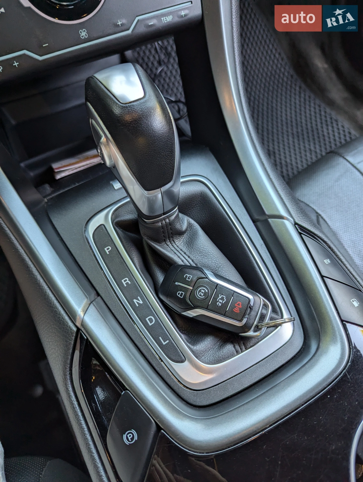 2014 Ford Fusion - мініатюра 28