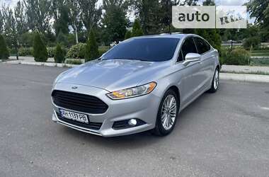 Седан Ford Fusion 2015 в Покровську