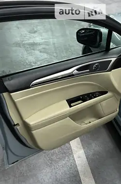 Ford Fusion 2012