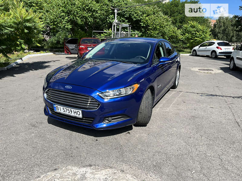 Седан Ford Fusion 2014 в Полтаві фото Седан Ford Fusion 2014 в Полтаві
