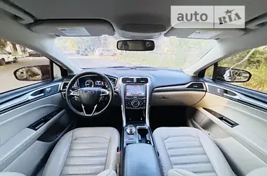 Ford Fusion 2017