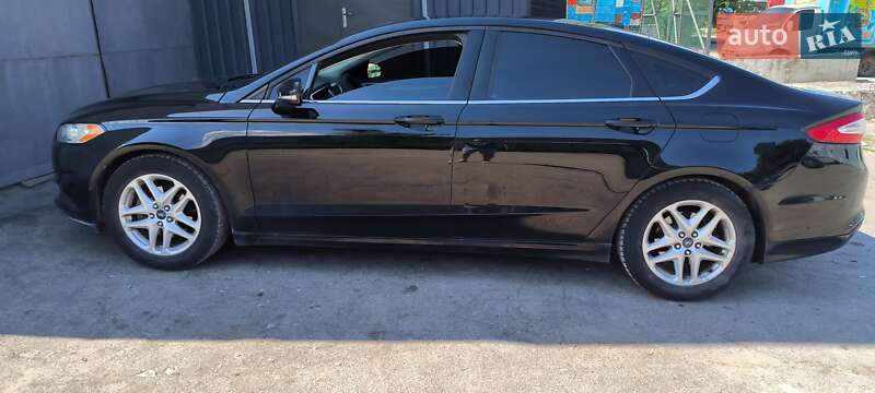 Седан Ford Fusion 2015 в Днепре