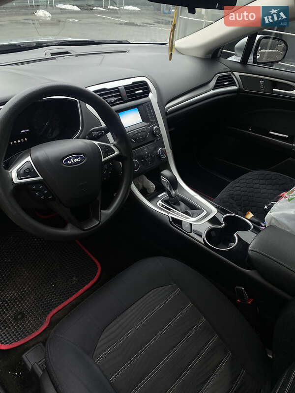 Седан Ford Fusion 2016 в Кременчуге