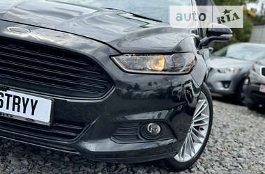 Седан Ford Fusion 2014 в Стрию