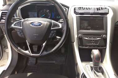 Седан Ford Fusion 2014 в Одесі