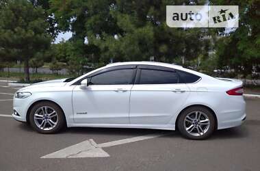 Седан Ford Fusion 2014 в Одесі