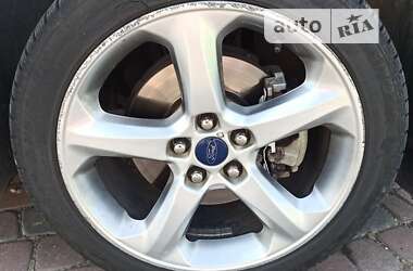 Седан Ford Fusion 2015 в 