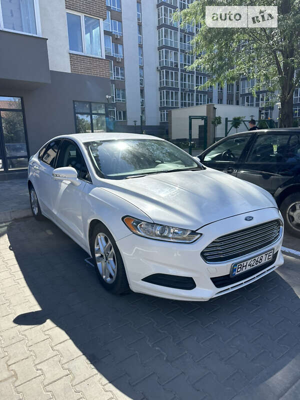 Седан Ford Fusion 2015 в Одессе