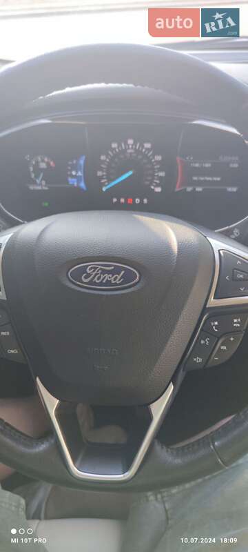 Седан Ford Fusion 2017 в Харкові