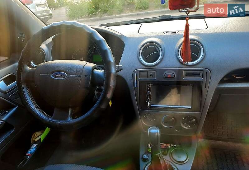 Хэтчбек Ford Fusion 2006 в Харькове