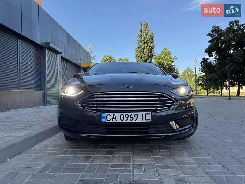Седан Ford Fusion 2016 в Черкассах