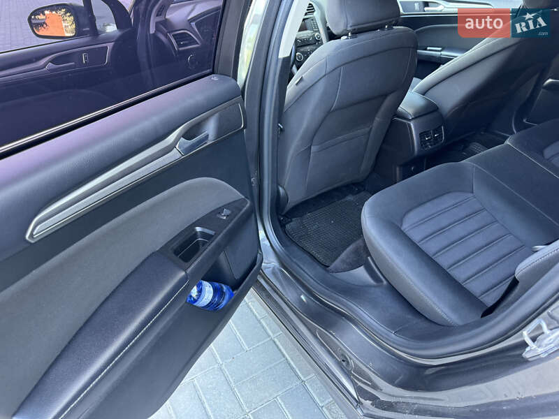 Седан Ford Fusion 2016 в Черкассах