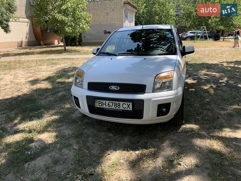 Ford Fusion 2011