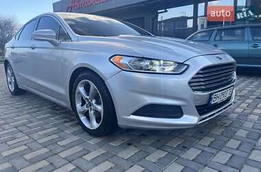 Седан Ford Fusion 2013 в Сарате
