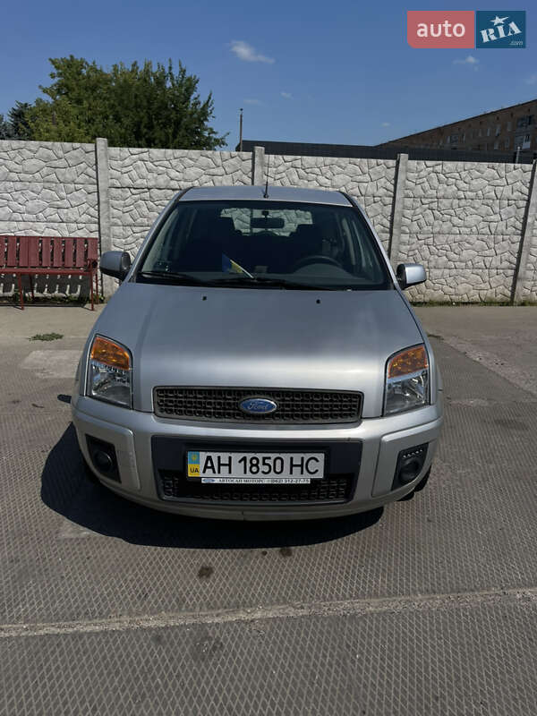 Хетчбек Ford Fusion 2010 в Олександрії