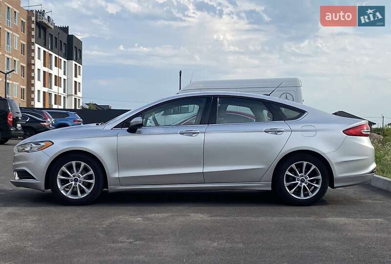 Седан Ford Fusion 2016 в Рівному