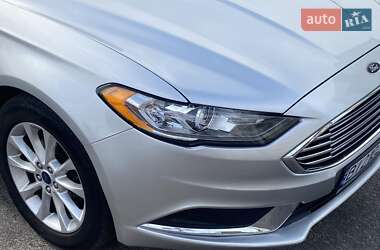 Седан Ford Fusion 2016 в Ровно